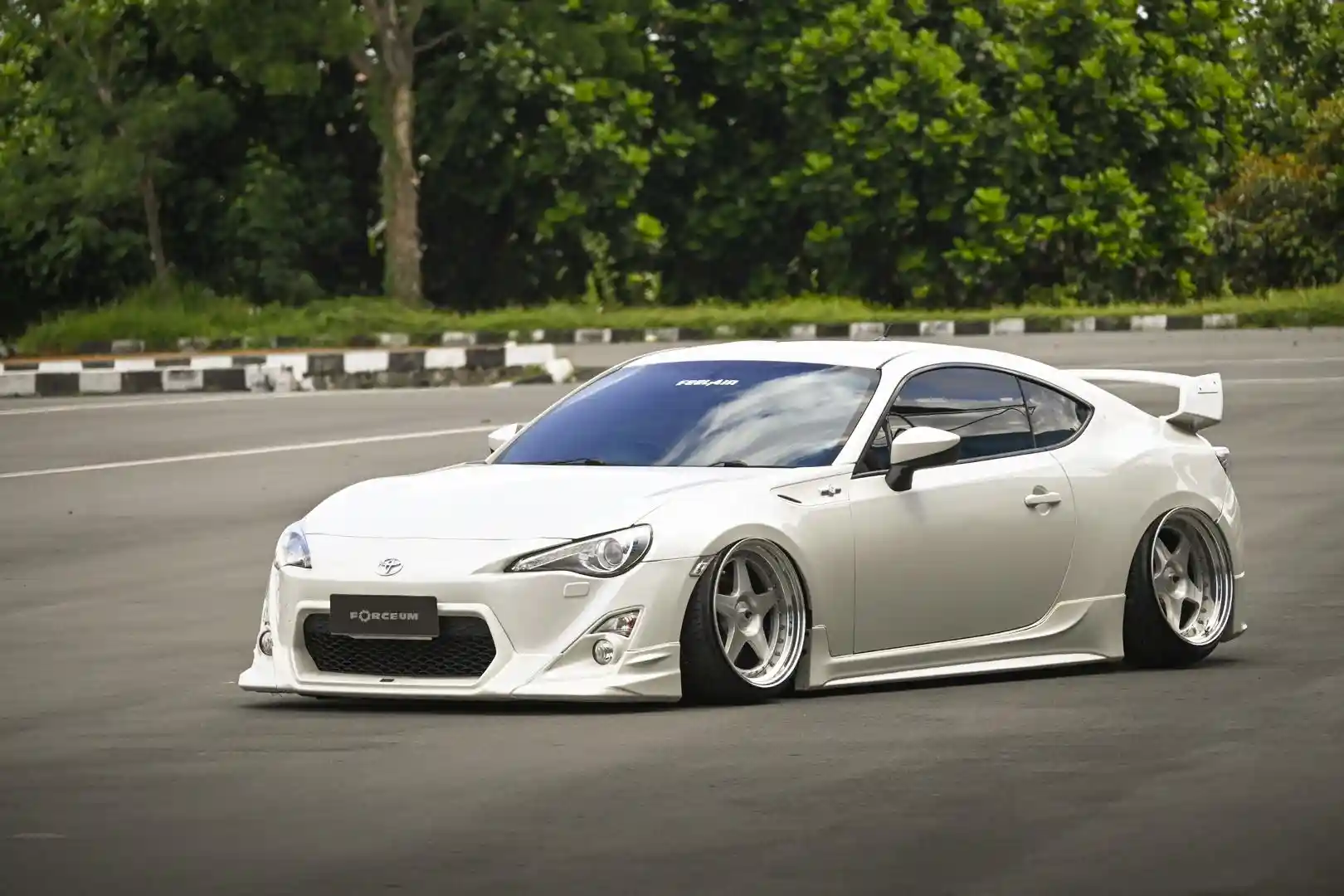 Nissan GT86: Mobil Sport Kompak dengan Performa Menawan
