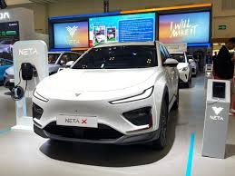 Mobil Listrik SUV 2025 dengan Fitur ADAS Canggih