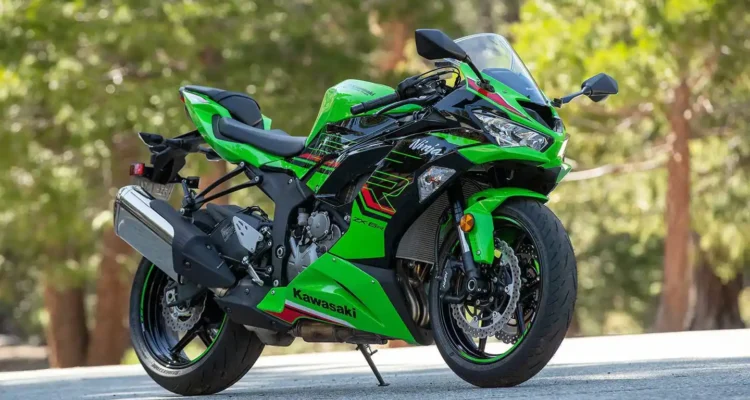 Ninja 600 cc Empat Silinder, Raungan ZX 6R yang Sulit Dilupakan