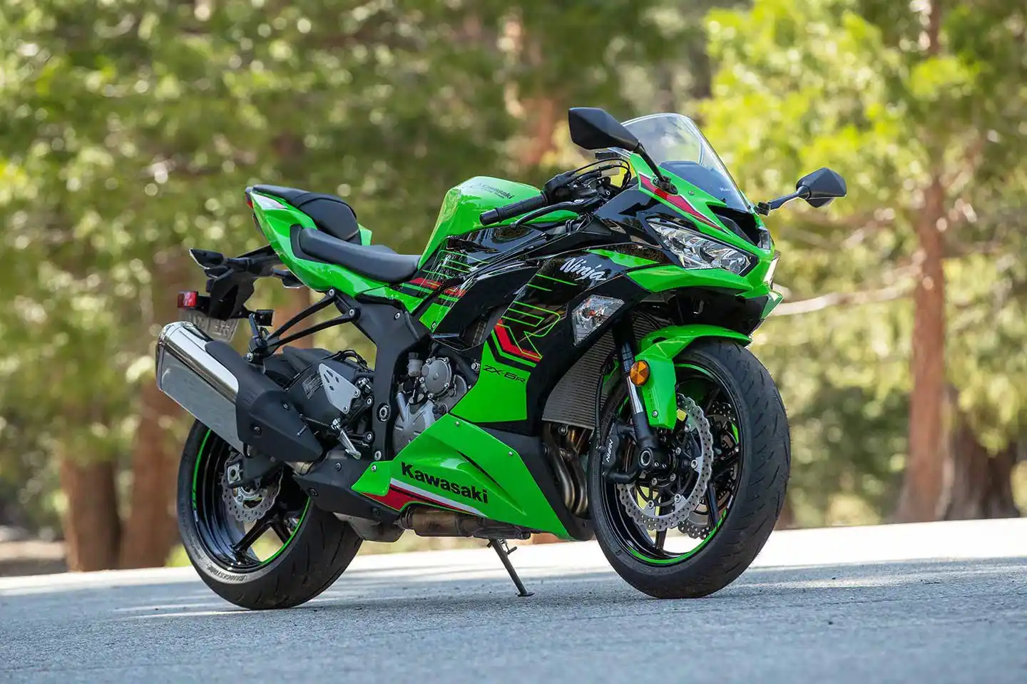 Ninja 600 cc Empat Silinder, Raungan ZX 6R yang Sulit Dilupakan