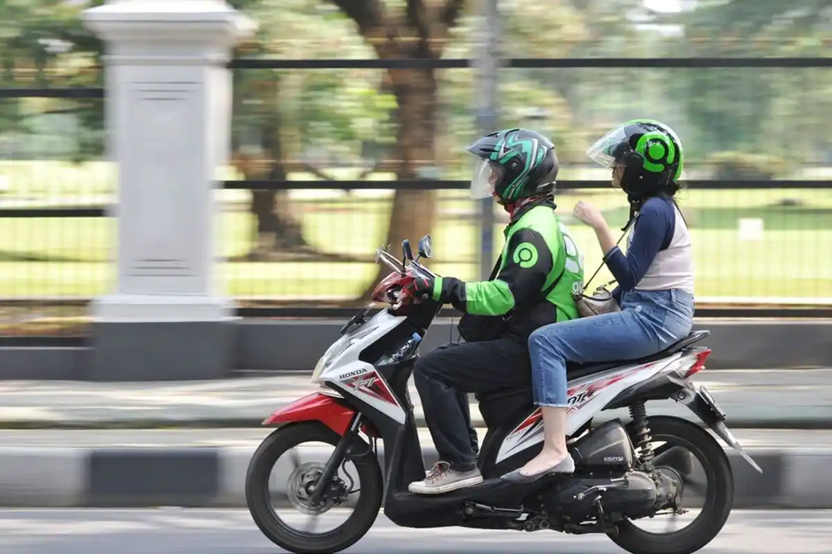 ojol transportasi umum